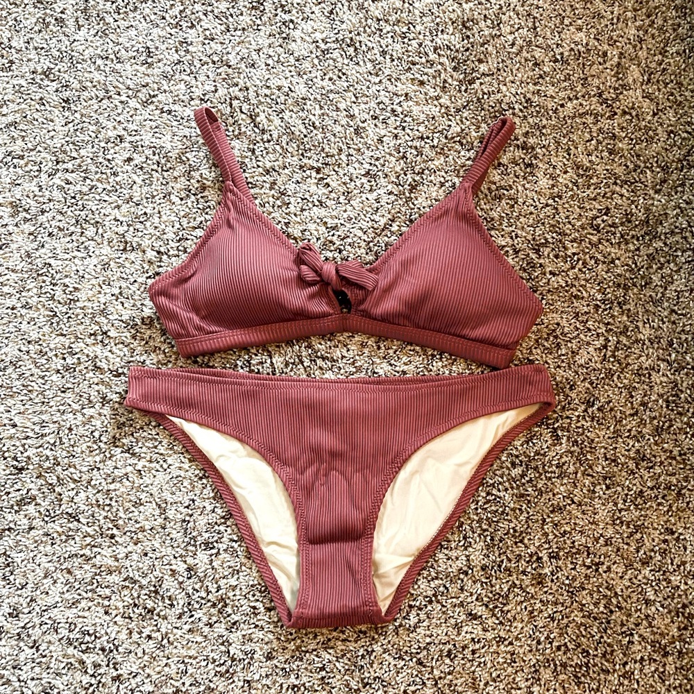Perfect condition ribbed bikini
